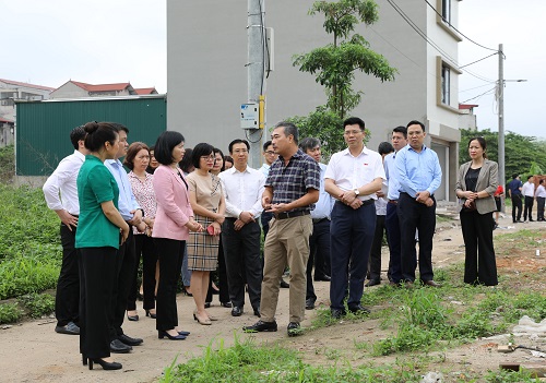 Description: http://dbndhanoi.gov.vn/Files/portal/Photos/2021-04-16/Ha%20gs%20BTL%20van%20xuan_2ep4gSHp-kCfc18M.jpg